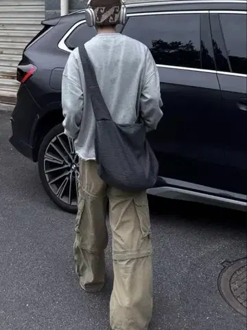 플래드 브러시드 호보 백