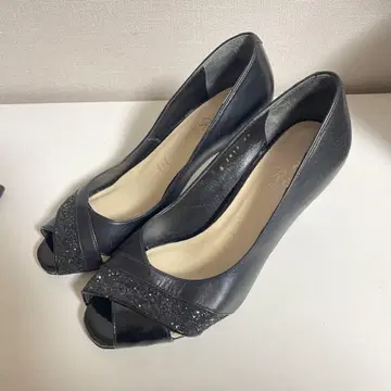 -A- 오픈토 힐 블랙 라메 믹스