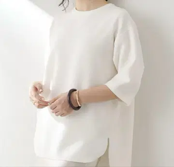 윔 가젯 화이트 반소매 티셔츠