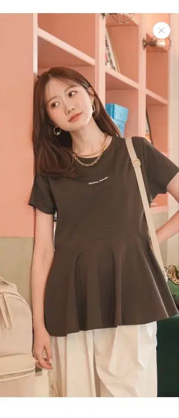 Maison Echelle ME 로고 페플럼 T