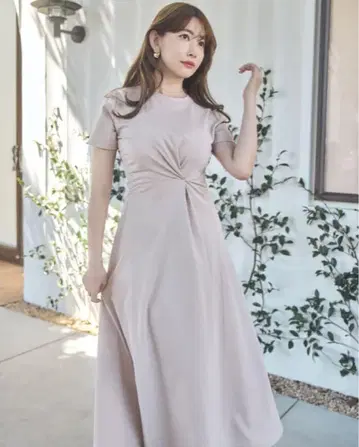 종일 입을 수 있는 드레스