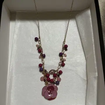 ANNA SUI 플라워 모티브 목걸이