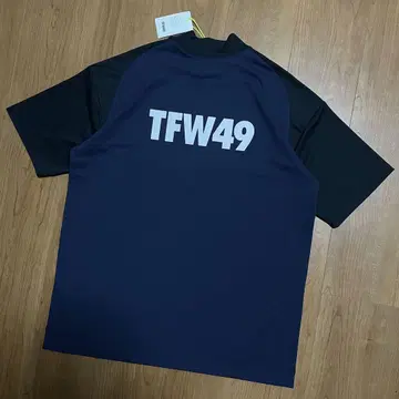 택 포함 새상품 TFW49 모크넥 티셔츠 블랙 L 골프