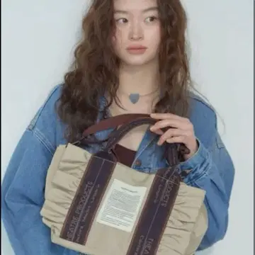 새상품급 극장 프로덕츠 템즈 프릴 2WAY 숄더백-M-