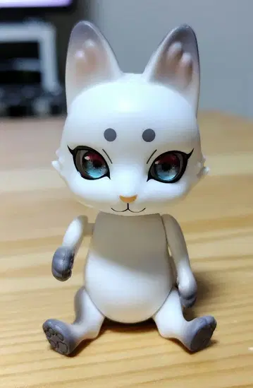 캡슐 인형 여우 화이트 커스텀