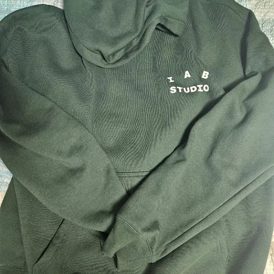 【IAB STUDIO】 IAB Studio Hoodie Deep Green IAB Studio Hoodie Deep Green - Gem