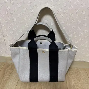 SAC 그레이와 블랙 토트백
