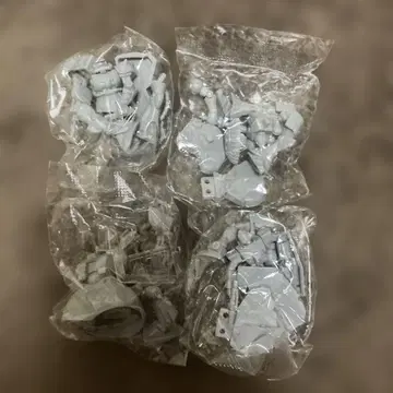 초코 사프 기동전사 건담 지옹, 갸, 자쿠, 헬스장