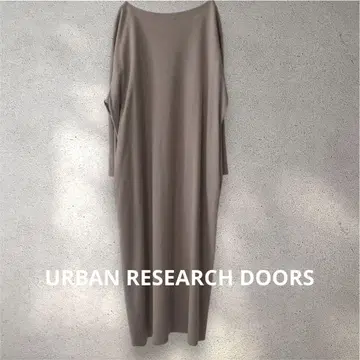 URBAN RESEARCH 핑크 베이지 맨투맨 소재 롱 원피스