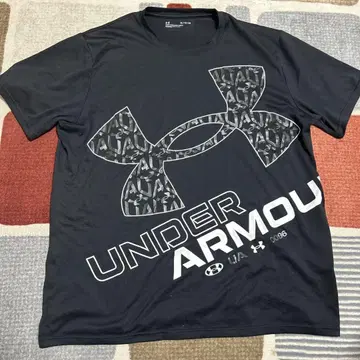 Under Armour 블랙 티셔츠 XL