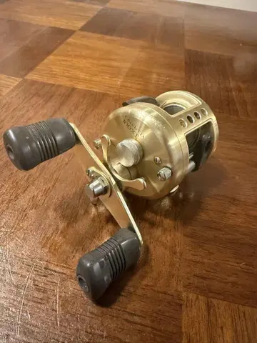 칼카타 100XT 시마노 SHIMANO CALCUTTA