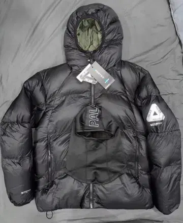 팔라스 22FW 다운 자켓