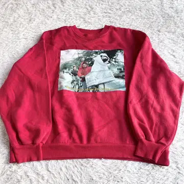 Bershka 버쉬카 E.T 프린트 맨투맨 레드 S