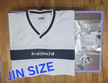 RUNSEOKJIN_EP.TOUR in JAPAN V넥 T 화이트 JIN