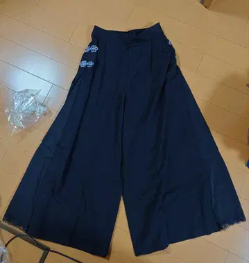 네이비 와이드 팬츠 M 사이즈
