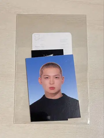 TJBB 사토 요 스티커 증명 사진 러버 블레스