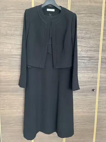 블랙 포멀