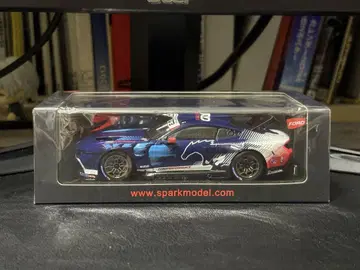 스파크 Spark 1/43 포드 머스탱 GT3 프레젠테이션