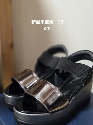 힐즈 애비뉴 OCEAN 블랙&실버 통굽 샌들 23cm
