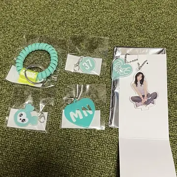 TWICE 미나 코일 키링 아크릴 스탠드
