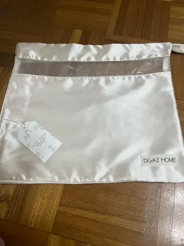 DGAZ HOME 새틴 파우치 크림색