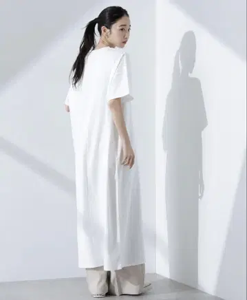 나노 유니버스 티셔츠 원피스