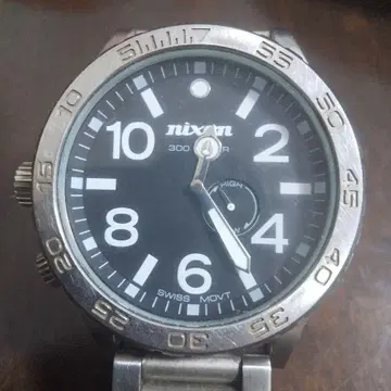 Nixon 300m 방수 손목시계 THE51-30