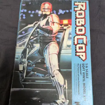 ROBOCOP 1/6 스케일 소프트 비닐 모델 키트