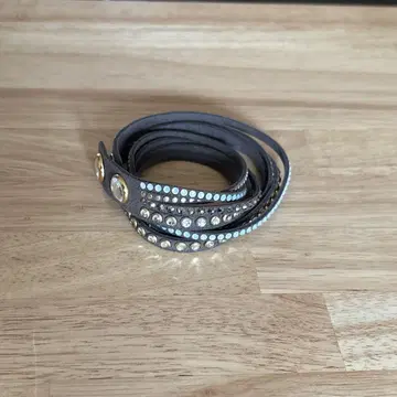스와로브스키 SWAROVSKI 슬레이크 팔찌