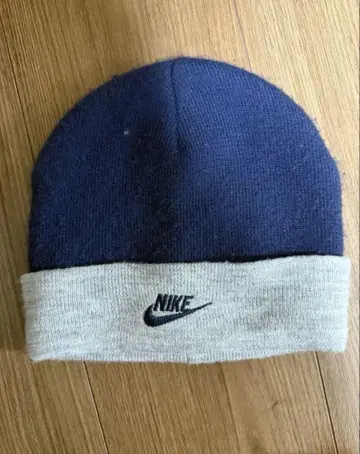 Nike 비니 실버 택 00s 니트 모자