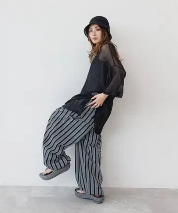 니코 앤드 멀티 스트라이프 워크 팬츠 L 사이즈 블랙