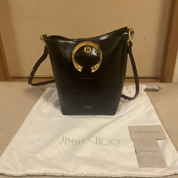JIMMY CHOO 블랙 가죽 버킷 숄더백
