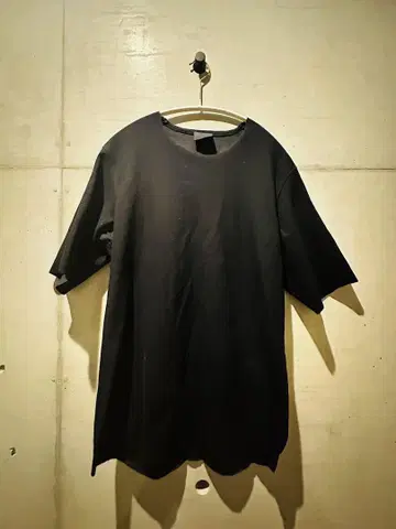 야마우치 컷팅 티셔츠 블랙