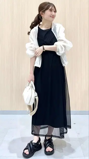지유 볼륨 밑창 퍼프 스포츠 샌들