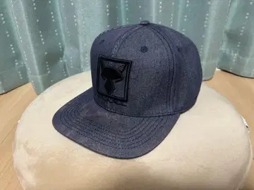 쟈칼 스퀘어 로고 플랫 캡 JACKALL