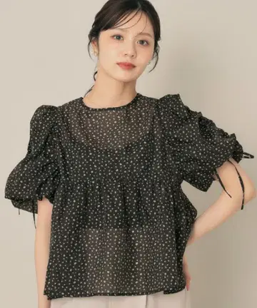 couture brooch 시어 플라워 튜닉