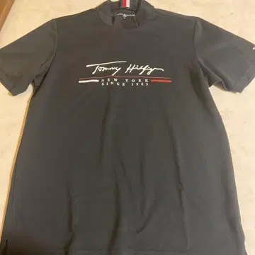 Tommy Hilfiger 블랙 모크넥