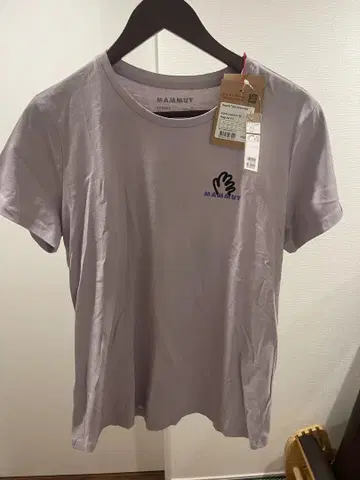 SALE! 미사용 새상품 택 포함 여성용 L 마무트 연보라 반팔 티셔츠