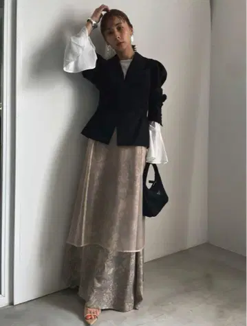 아메리 마들렌 베일 스커트