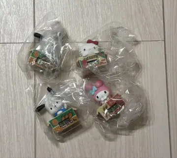 산리오 캐릭터즈 종이상자 워치