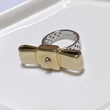 마크제이콥스 리본 링