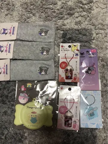 산리오 캐릭터 스트랩과 헤어밴드 세트