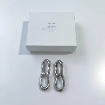 Soierie 실버 귀걸이 소와리