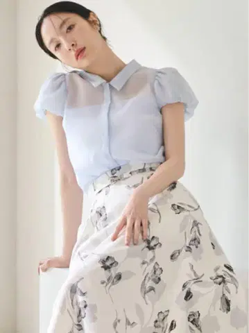 셀포드 카라 부착 캡 슬리브 블라우스