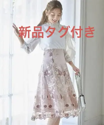 새상품 토코 클로젯 백 레이스업 플라워 자수 플레어 스커트