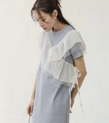 Bab 아지메 프릴 도킹 원피스