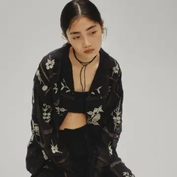 오늘의 자수 패치워크 셔츠
