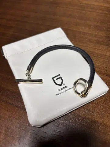 가르니 코드 팔찌 GARNI