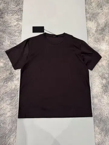미사용 새상품 25SS TATRAS CIALO 티셔츠