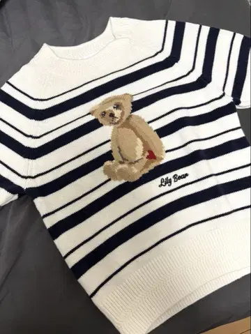 Lily Brown Lily Bear 하트 모티브 니트 보더
